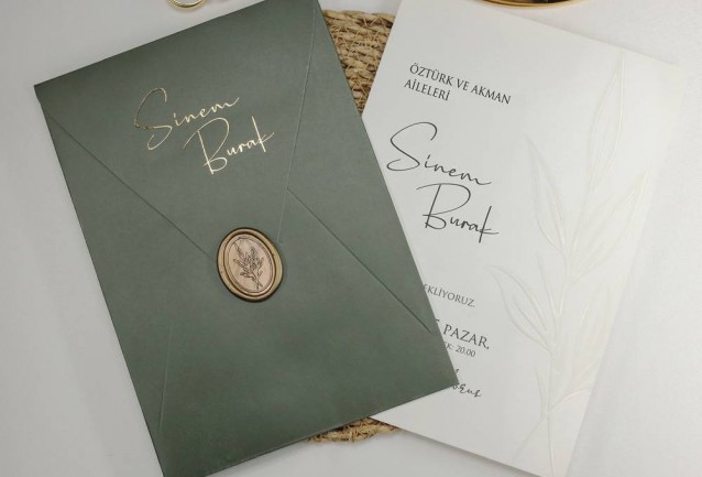 Green Wedding Invitation