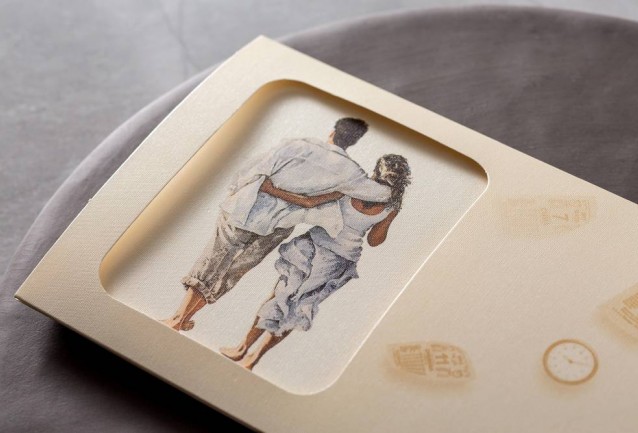 Fazilet Takvim Detaylı DavetiyeDavetiye 3 parçadan oluşmaktadır.Baskı kartı sağdan geçmeli ve hasır ip ile bağlanır.11x22,5 ebatlarında ürün dıştan ili pencereli kendinden zarflı modeldir.Üzerinde iki sevgili ve faz