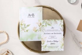 Elegant Greenery Wedding Invitation