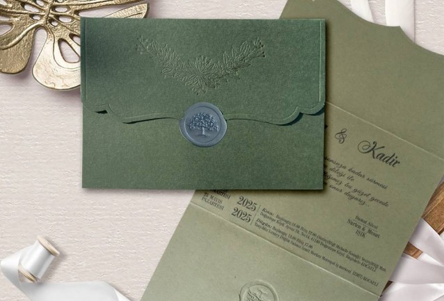 Green Wedding Invitation