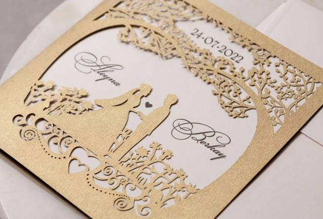 tree of hearts wedding invitation