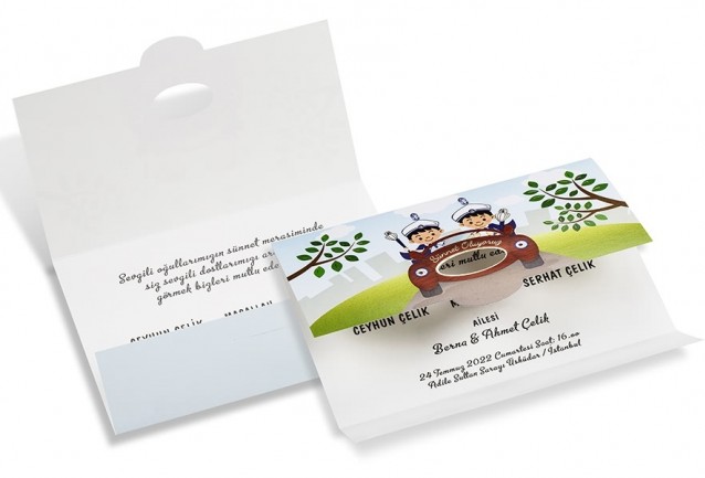  İki Kardeş Sünnet Davetiyesi,ArabalıEbat:12x18 cmZarf:ZarfsızBaskı Kartı:200 gr bristol kağıt kullanılmıştır,iki katlamalıdır,iki çocuk figürlüdür